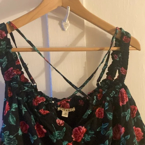 Francesca's Miami Red and Blue Tiered Maxi Sundress - Picture 4 of 11